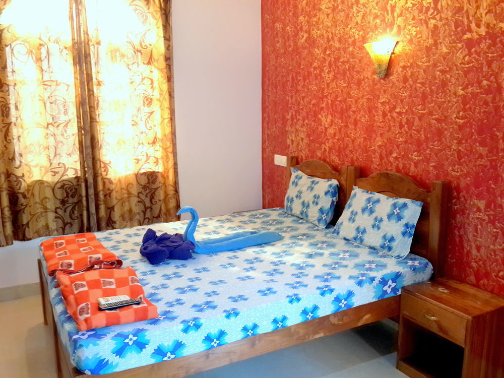 Veronica Resort By The Beach Calangute Exterior photo