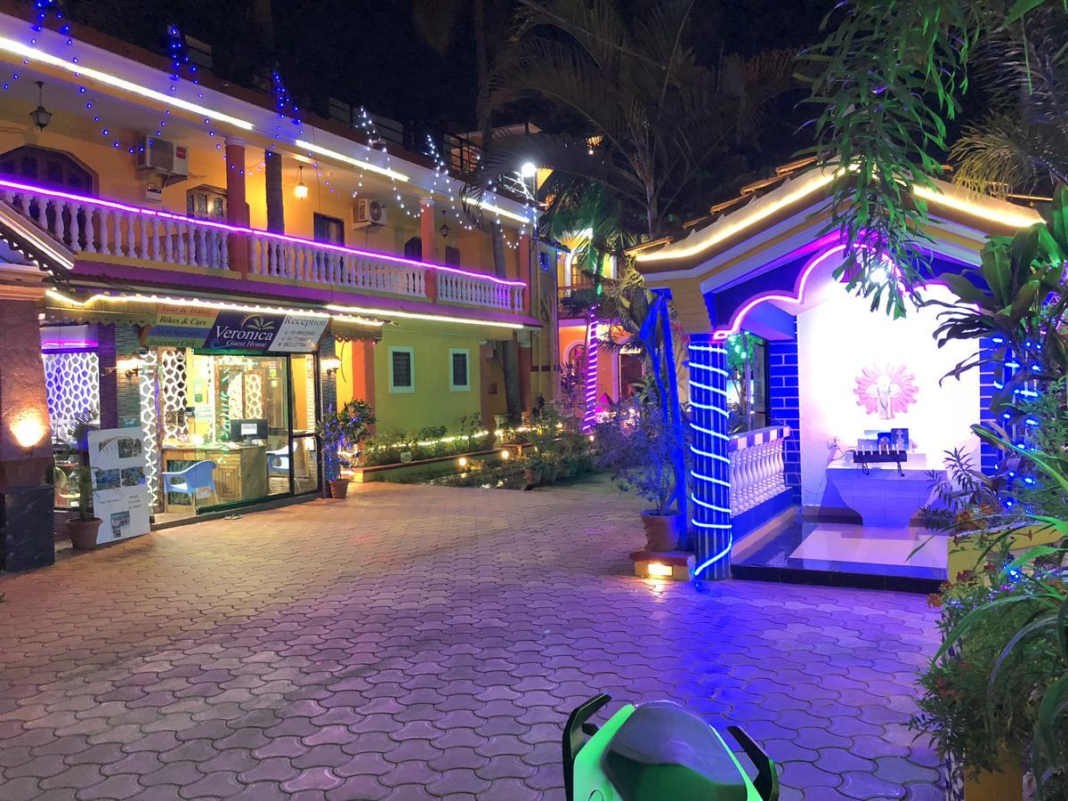 Veronica Resort By The Beach Calangute Exterior photo