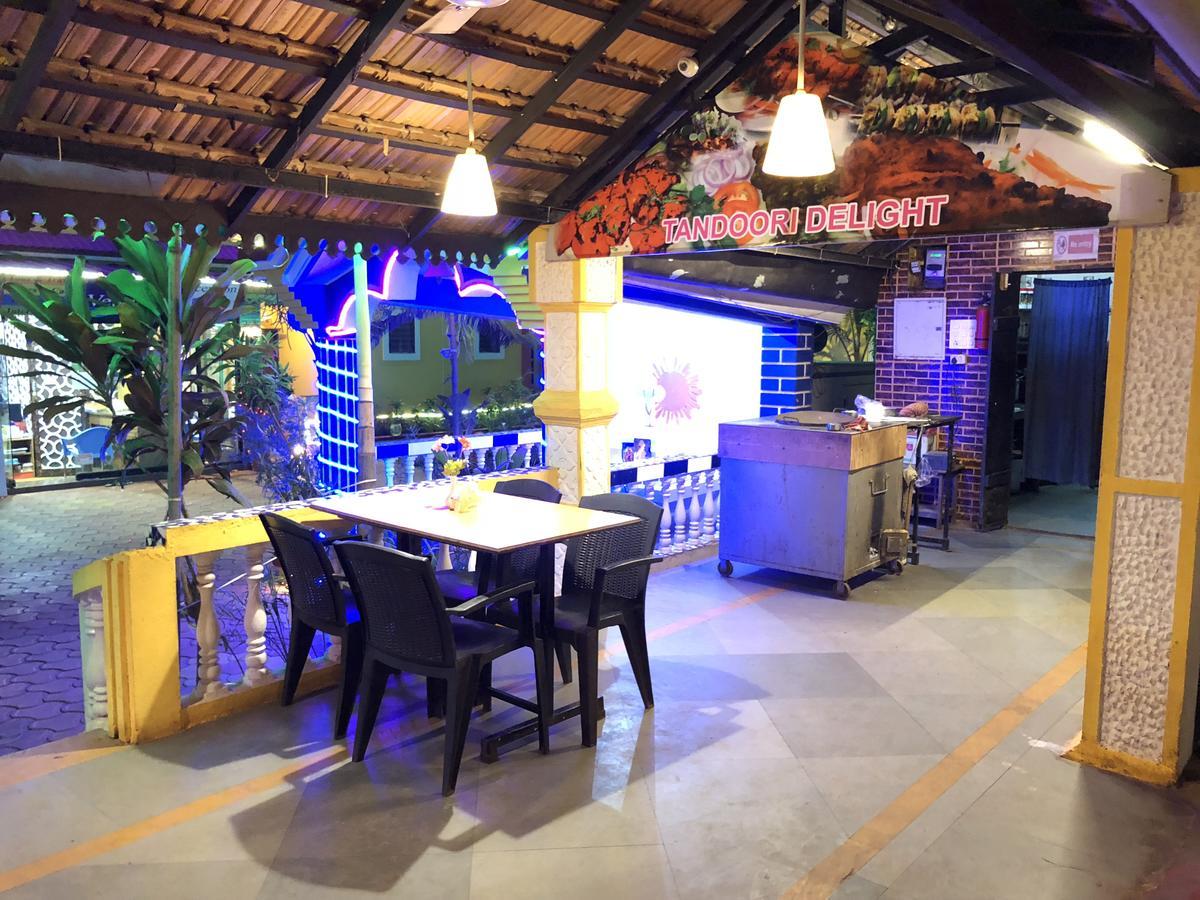 Veronica Resort By The Beach Calangute Exterior photo