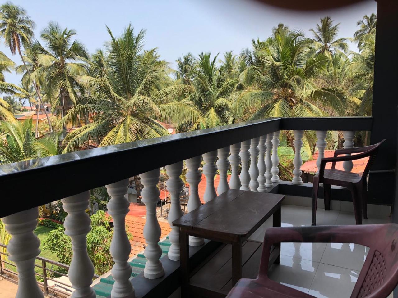 Veronica Resort By The Beach Calangute Exterior photo