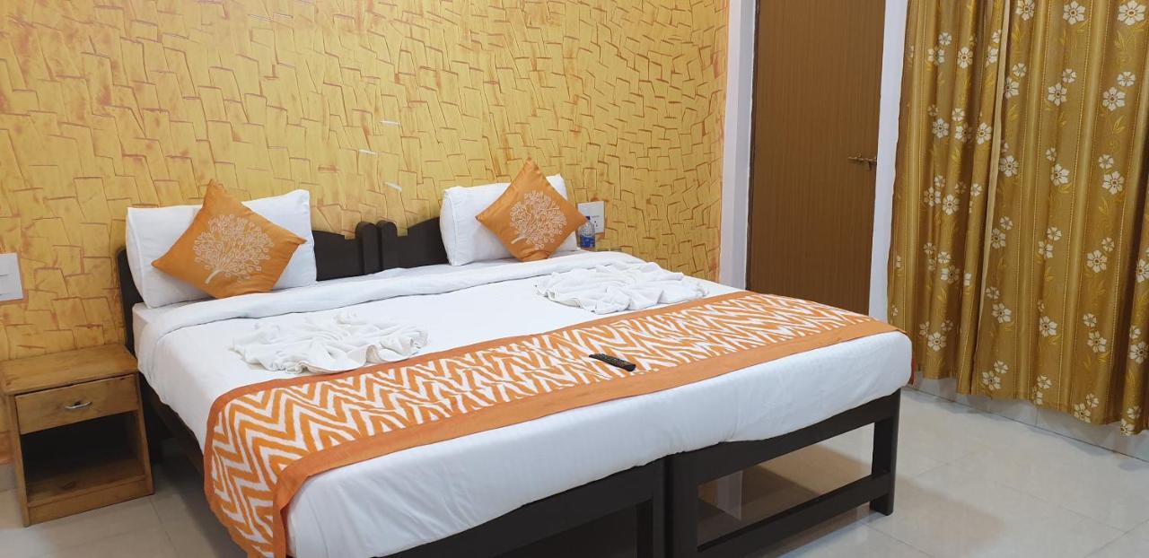 Veronica Resort By The Beach Calangute Exterior photo