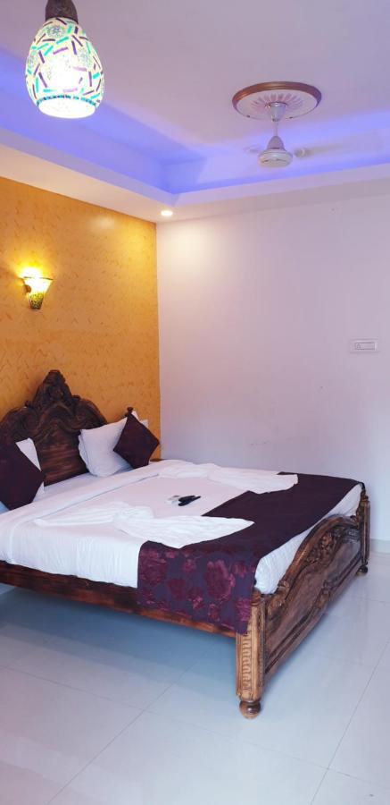 Veronica Resort By The Beach Calangute Exterior photo