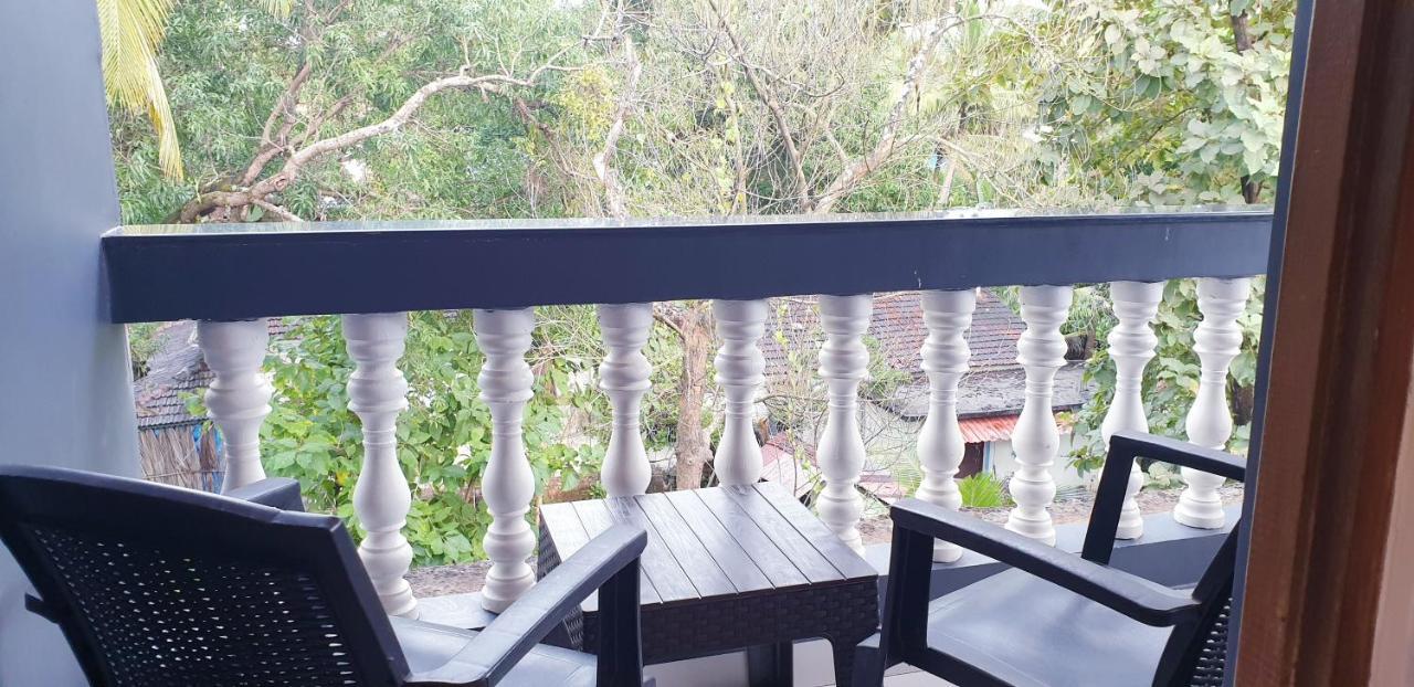 Veronica Resort By The Beach Calangute Exterior photo
