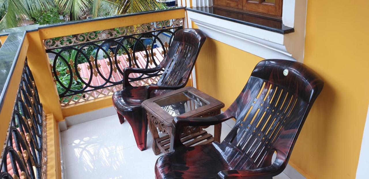 Veronica Resort By The Beach Calangute Exterior photo